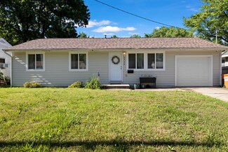 2328 W Bodeb St, Springfield, MO 65802