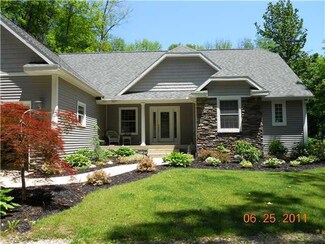 6595 Buckskin Ct, Dimondale, MI 48821
