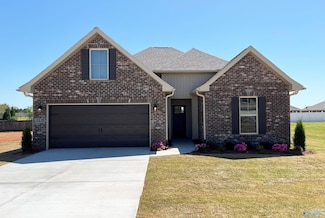 122 Parvin Way Dr, Hazel Green, AL 35750