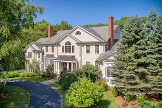 17 Stratford Way, Lincoln, MA 01773