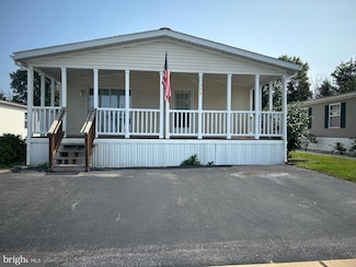 143 Tulip Cir, Ephrata, PA 17522