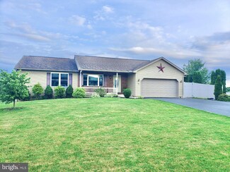 50 N 2nd St, Shartlesville, PA 19554