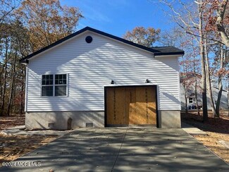 902 Narragansette Ave, Ocean Gate, NJ 08740