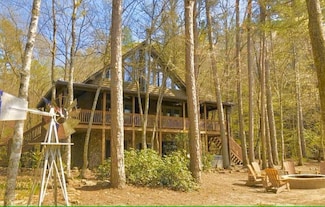 239 Echo Ln, Ellijay, GA 30540