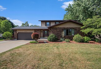 1393 Desmond St, Saint Joseph, MI 49085