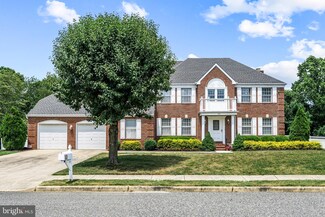53 Horseshoe Dr, Mount Laurel, NJ 08054