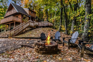 1819 W Arolla Ct, Gatlinburg, TN 37738