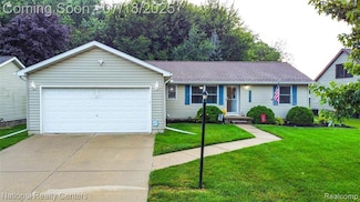 45933 Brookside Dr N, Macomb, MI 48044
