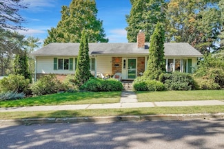 50 Lapointe St, Winooski, VT 05404