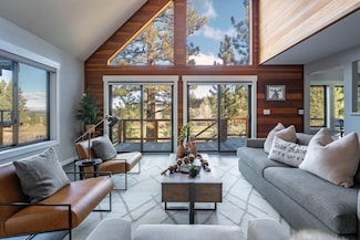 172 Basque Dr, Truckee, CA 96161