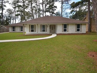 520 Lotus Dr N, Mandeville, LA 70471