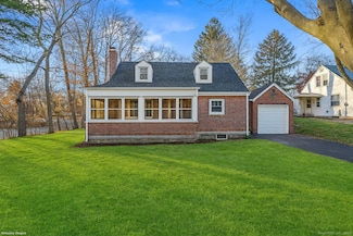 37 Thorpe Ave, Meriden, CT 06450