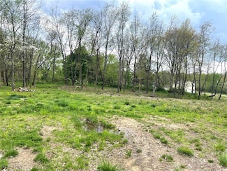 23 Forest Ave SE, Massillon, OH 44646
