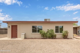 1239 N Beverly Ave, Tucson, AZ 85712