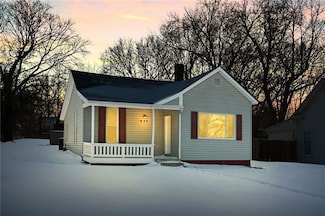 435 Ford St, Liberty, MO 64068