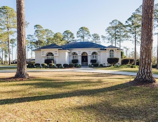 139 Deerwood Cir, Fitzgerald, GA 31750