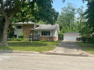 175 Westwood Dr, Park Forest, IL 60466