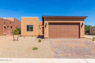 102 Powell Ct, Tubac, AZ 85646