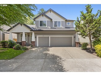 271 Royal Oak St, Newberg, OR 97132