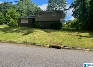 906 30th St, Phenix City, AL 36867