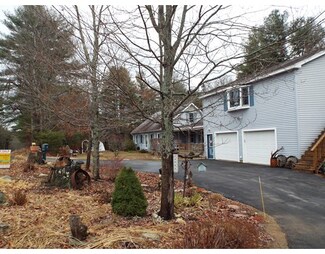 376 Hubbardston Rd, Barre, MA 01005