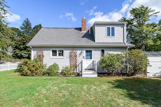44 Cotuit Rd, Buzzards Bay, MA 02532