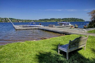2 Meadow Ln, Mercer Island, WA 98040