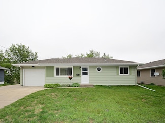 131 Hillside Dr, Minden, IA 51553