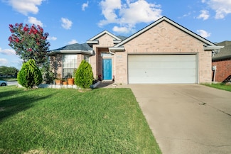 6812 Bear Hollow Ln, Watauga, TX 76137