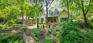 2S720 Nelson Lake Rd, Batavia, IL 60510