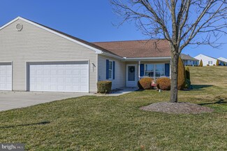 1396 Village Dr Unit 104, Spring Grove, PA 17362