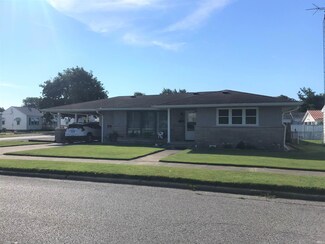 906 S 13th St, Vincennes, IN 47591