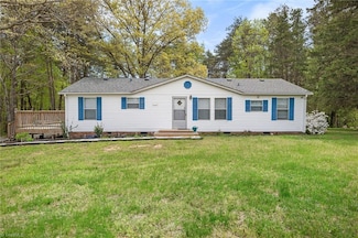 1050 Tyler Rd, Walnut Cove, NC 27052