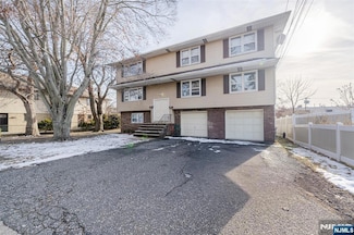 85 Grove St, South Hackensack, NJ 07606