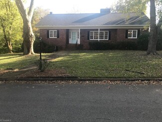 3236 Pensby Rd, Winston Salem, NC 27106