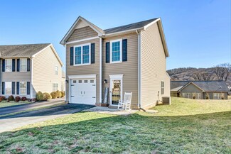 2606 Paddington Station Ln, Vinton, VA 24179