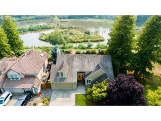 12820 SW Glacier Lily Cir, Portland, OR 97223