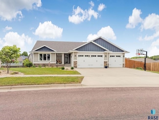 1302 Ripple Creek Rd, Dell Rapids, SD 57022
