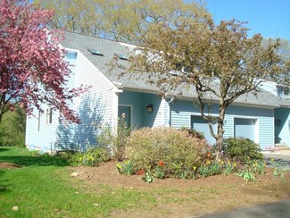 506 Fairway Village, Leeds, MA 01053