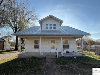 331 E Jackson St, Warsaw, MO 65355