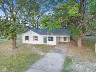 103 Maple St, Mc Crory, AR 72101