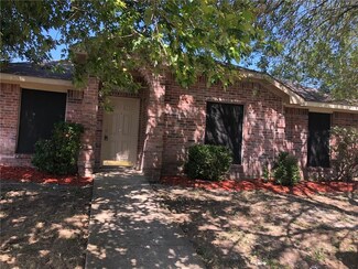 729 Bahama Dr, Lancaster, TX 75146