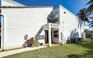 4609 NW 97th Ct Unit 1, Doral, FL 33178
