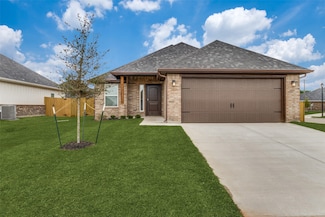 2803 Orchid Dr, Sherman, TX 75092