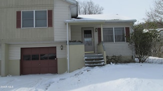1629 Timberline Dr, Altoona, PA 16601