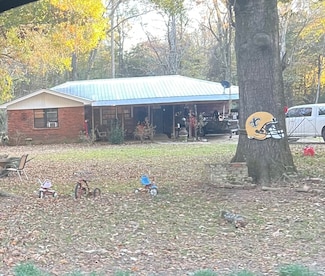 2817 Malmaison Rd, Holcomb, MS 38940