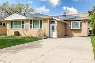 9330 Kolmar Ave, Skokie, IL 60076