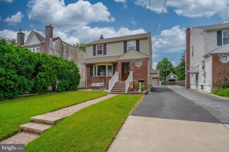 217 E Clinton Ave, Oaklyn, NJ 08107