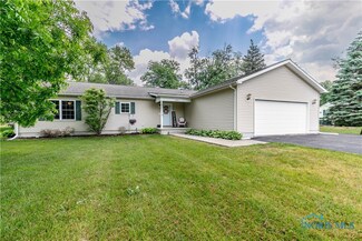 1807 Rhode Island Rd, Holland, OH 43528