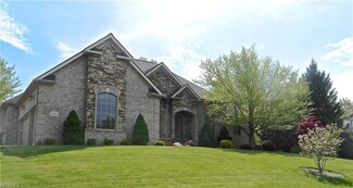 6561 Wooded View Dr, Hudson, OH 44236